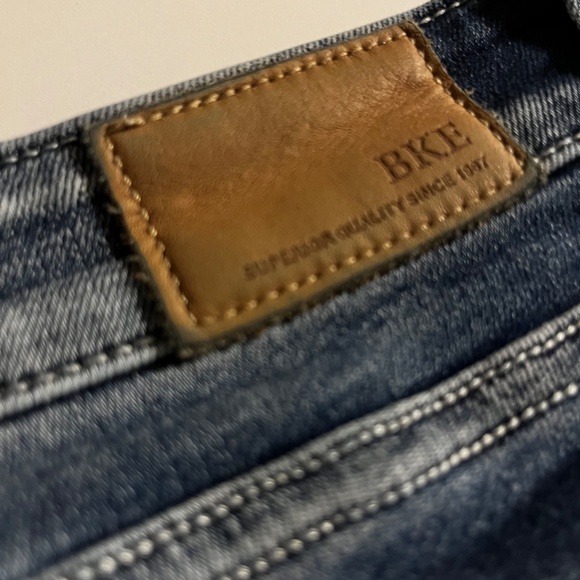 Jeans - Picture 5 of 6